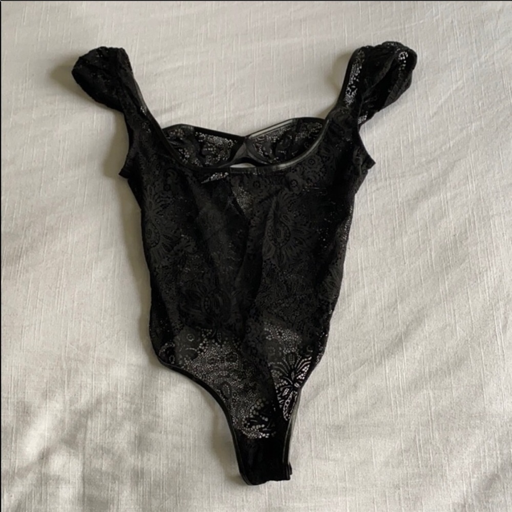 Victoria Secret - Lace Bodysuit